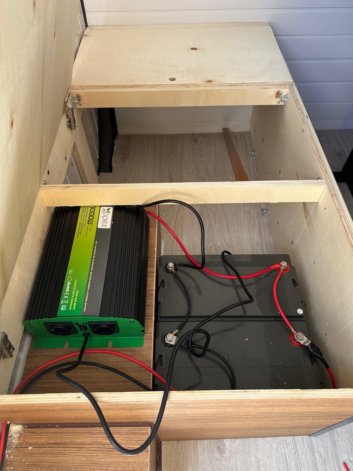 1200 W Mini Buzdalabı Tv ve Lamba Paketi ( Hazır sistem)