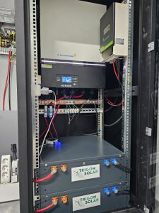 ROCK KABİNLİ PROFESYONEL GÜNEŞ ENERJİ SİSTEMİ